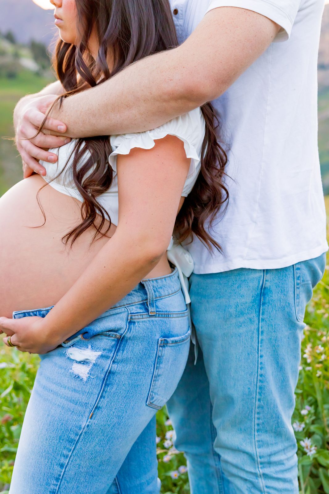 Maternity photo hover